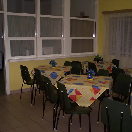 Bed & Breakfast Helikon Panzio Siófok